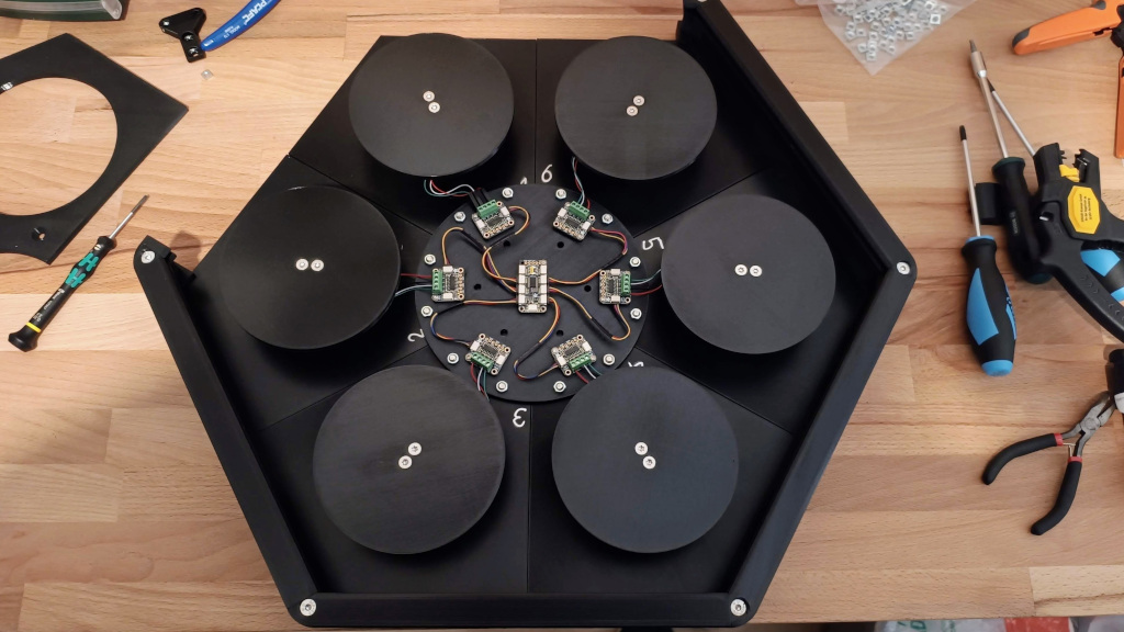 Spaß mit Maß - wiring done